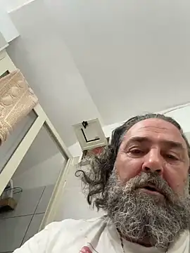 Snapshot of ros217 chatting on 09-25-25, 04:00 ros217 online show from 09-25-25, 04:00