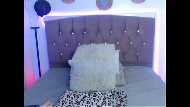 ailyn miranda online show from 12-15-25, 07:18