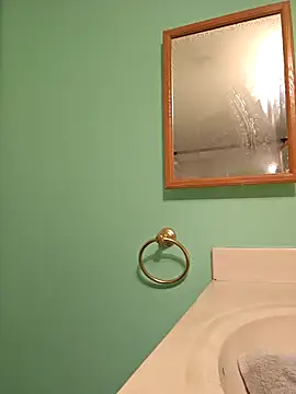 Snapshot of jorwee chatting on 12-10-24, 06:54 jorwee online show from 12-10-24, 06:54