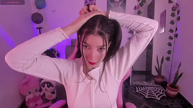 cami mila9 online show from 10-16-25, 09:49