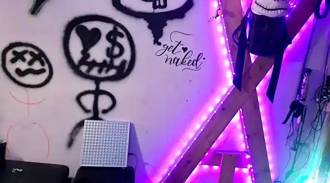 KRYZTALYNXXX online show from 12-24-24, 02:54