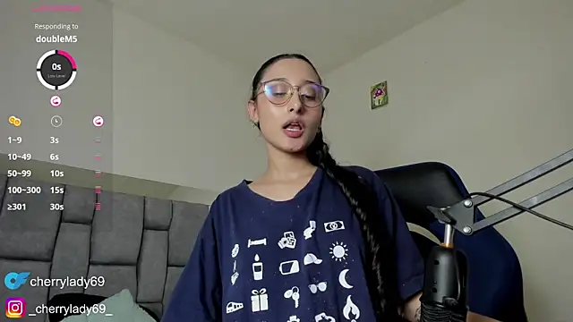 Snapshot of ladyAn_ chatting on 12-25-24, 11:20 ladyAn  online show from 12-25-24, 11:20