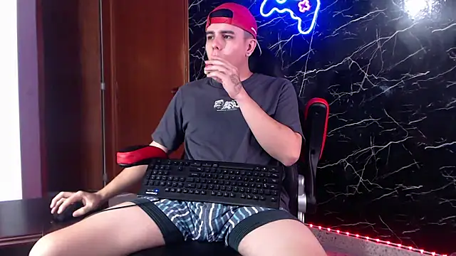 Snapshot of maty_hardx chatting on 01-09-25, 01:35 maty hardx online show from 01-09-25, 01:35