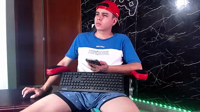 Snapshot of maty_hardx chatting on 01-17-25, 02:18 maty hardx online show from 01-17-25, 02:18