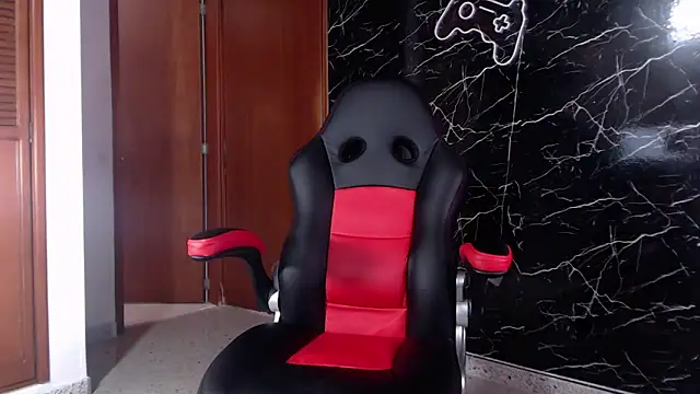 Snapshot of maty_hardx chatting on 03-05-25, 02:01 maty hardx online show from 03-05-25, 02:01