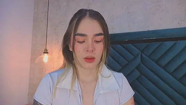 Snapshot of Lucy_Vega chatting on 09-13-25, 04:01 Lucy Vega online show from 09-13-25, 04:01