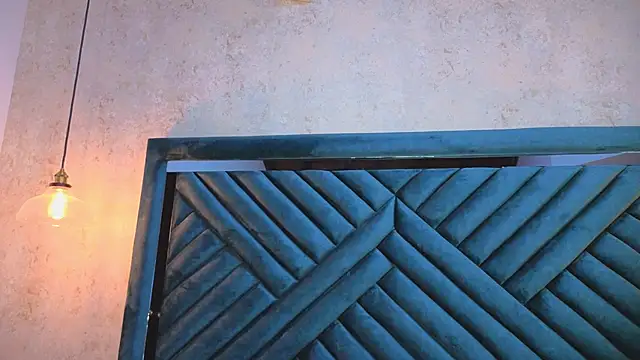 Snapshot of Lucy_Vega chatting on 10-02-25, 03:46 Lucy Vega online show from 10-02-25, 03:46