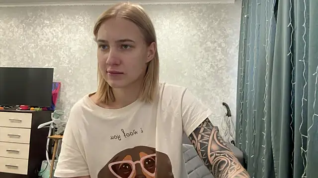 AnneBall online show from 12-26-24, 10:16