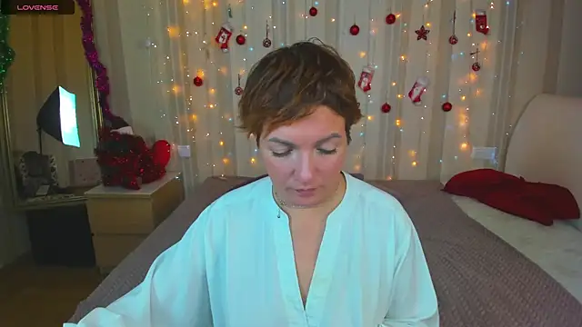 Snapshot of Katherine_Fox chatting on 01-06-25, 07:52 Katherine Fox online show from 01-06-25, 07:52