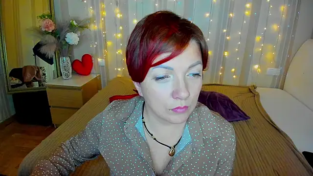 Snapshot of Katherine_Fox chatting on 03-06-25, 06:05 Katherine Fox online show from 03-06-25, 06:05