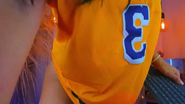 Natasha hartaman online show from 01-26-25, 08:02