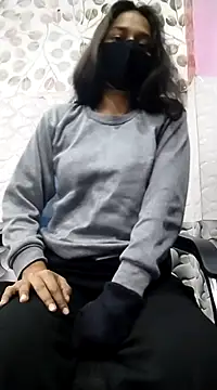 Snapshot of Kashish_18 chatting on 01-09-25, 06:17 Kashish 18 online show from 01-09-25, 06:17