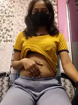 Snapshot of Kashish_18 chatting on 02-11-25, 05:26 Kashish 18 online show from 02-11-25, 05:26