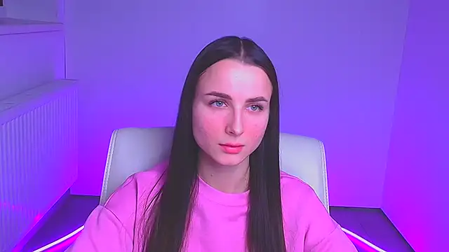 Eva Janee online show from 12-16-24, 12:27