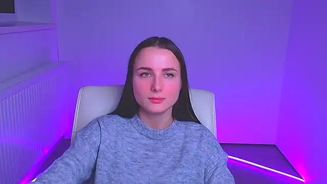 Eva Janee online show from 12-18-24, 07:15