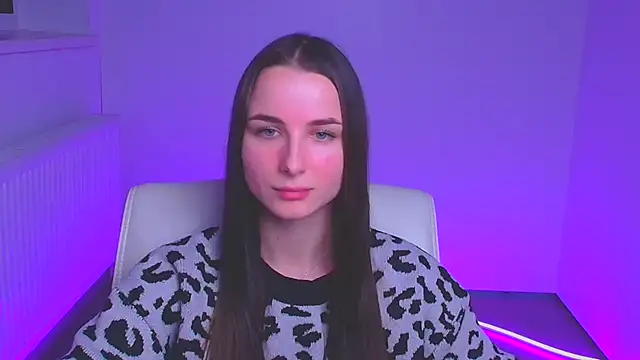 Eva Janee online show from 12-24-24, 12:33