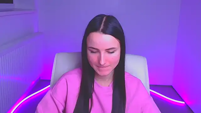 Eva Janee online show from 01-24-25, 10:00