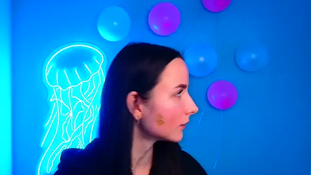 Eva Janee online show from 02-11-25, 12:16