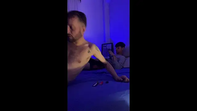 PutaNieves1983 online show from 10-18-25, 07:47