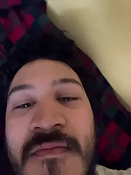 Snapshot of Sleeker99 chatting on 12-14-24, 05:58 Sleeker99 online show from 12-14-24, 05:58