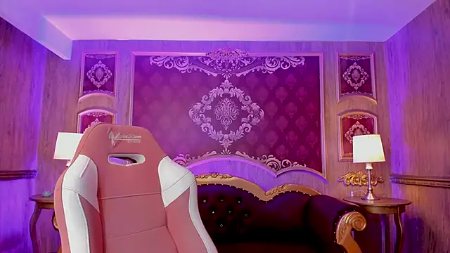 Snapshot of SummersAngel chatting on 12-24-24, 03:47 SummersAngel online show from 12-24-24, 03:47