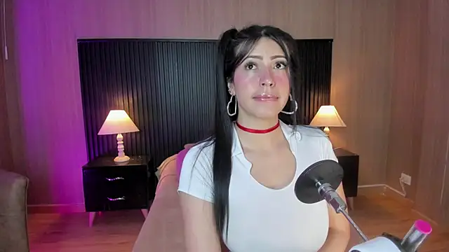 Snapshot of SummersAngel chatting on 09-22-25, 02:08 SummersAngel online show from 09-22-25, 02:08