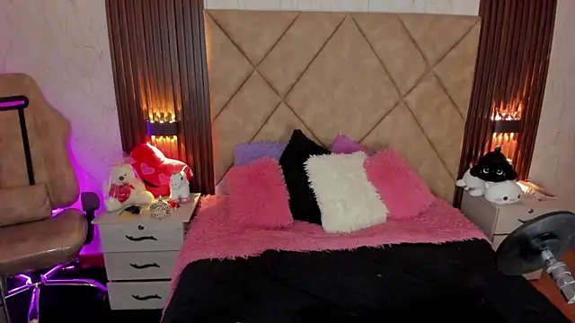 SummersAngel online show from 04-11-26, 08:46