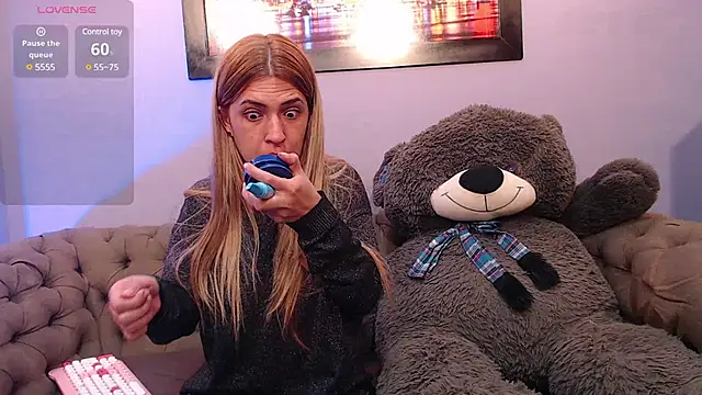 EvaaLovia1 online show from 02-28-25, 01:25