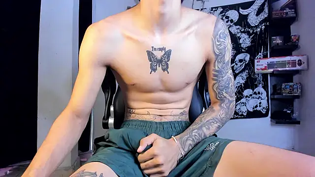 Snakebutterfly online show from 03-04-26, 03:18