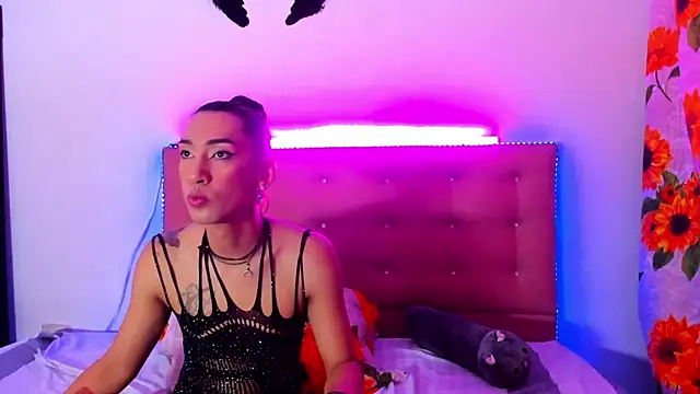 Snapshot of khandyzBlum chatting on 02-10-25, 04:47 khandyzBlum online show from 02-10-25, 04:47