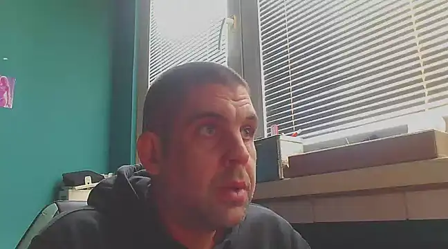 Snapshot of YouWantMe666 chatting on 02-19-25, 12:00 YouWantMe666 online show from 02-19-25, 12:00