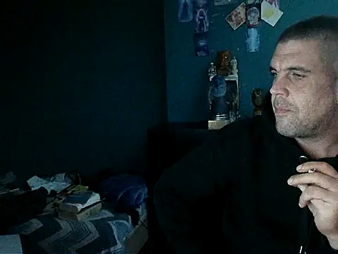 Snapshot of YouWantMe666 chatting on 09-17-25, 04:52 YouWantMe666 online show from 09-17-25, 04:52