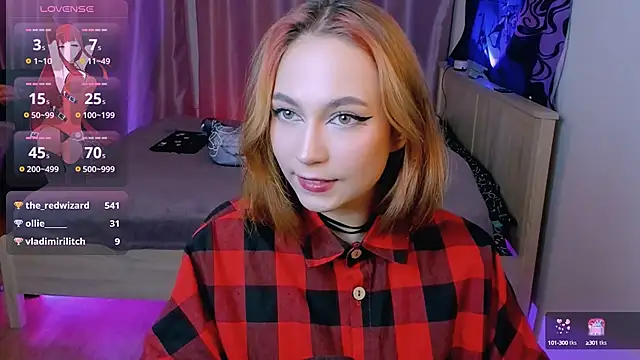 Snapshot of Carolina_Leep chatting on 01-14-25, 05:01 Carolina Leep online show from 01-14-25, 05:01