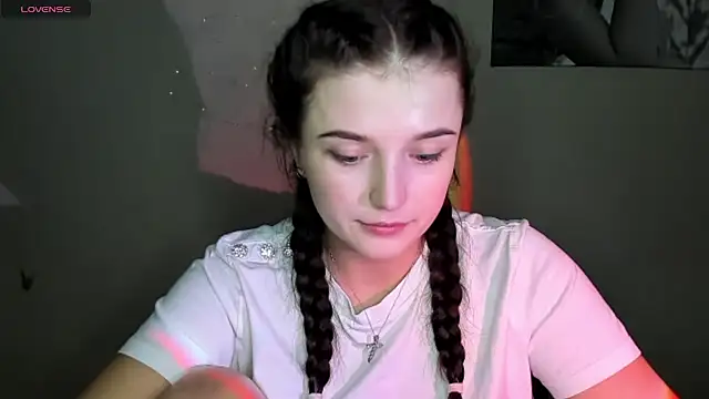 Snapshot of EvaaMillerr99 chatting on 12-02-24, 08:30 EvaaMillerr99 online show from 12-02-24, 08:30