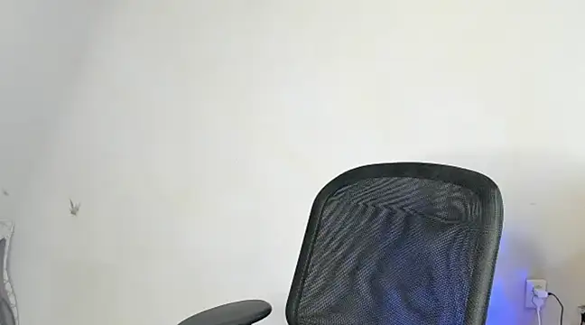 Snapshot of EvaaMillerr99 chatting on 02-18-25, 02:38 EvaaMillerr99 online show from 02-18-25, 02:38