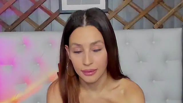 SelenaRousey online show from 12-28-24, 11:52