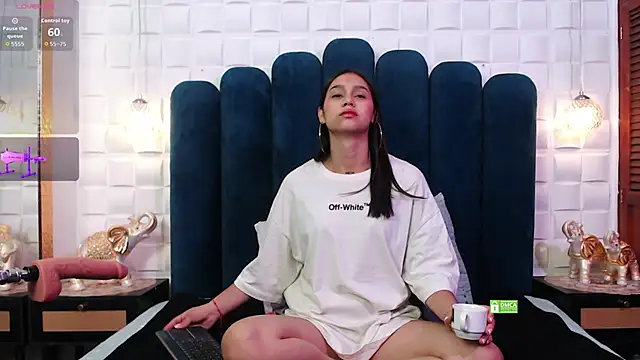 Snapshot of CandyxCosmic chatting on 10-09-25, 12:03 CandyxCosmic online show from 10-09-25, 12:03