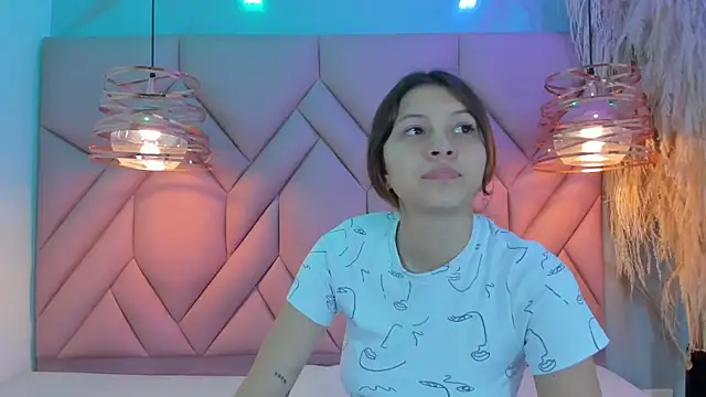 AngelaaCute  online show from 01-07-25, 11:58