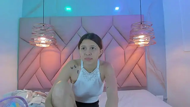 AngelaaCute  online show from 01-18-25, 11:43