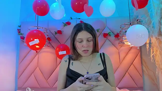 AngelaaCute  online show from 02-15-25, 12:54