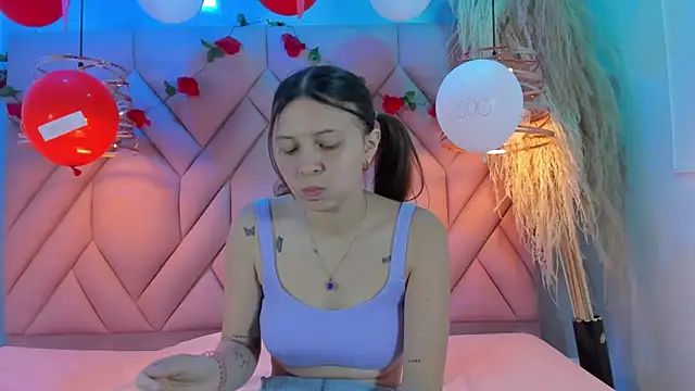 AngelaaCute  online show from 02-17-25, 12:27