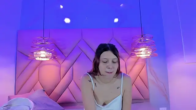 AngelaaCute  online show from 03-08-25, 12:30