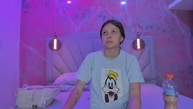 AngelaaCute  online show from 03-13-25, 12:02