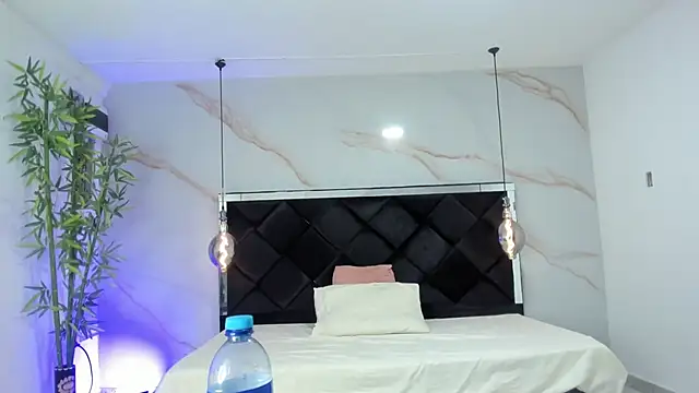 AngelaaCute  online show from 11-07-25, 12:16