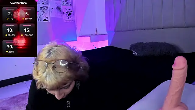 Snapshot of SukiFuyu_ chatting on 12-09-24, 12:30 SukiFuyu  online show from 12-09-24, 12:30