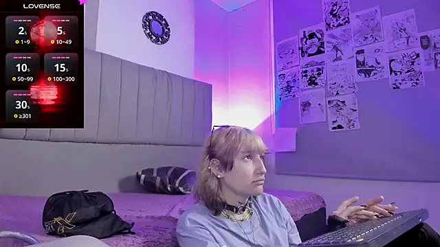 Snapshot of SukiFuyu_ chatting on 12-20-24, 12:38 SukiFuyu  online show from 12-20-24, 12:38