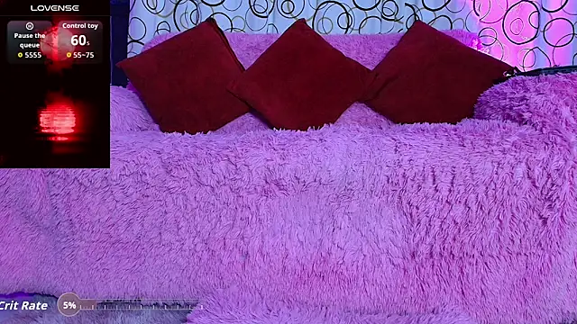 Snapshot of SukiFuyu_ chatting on 09-25-25, 02:37 SukiFuyu  online show from 09-25-25, 02:37