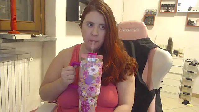 Snapshot of valerysexy chatting on 09-18-25, 09:06 valerysexy online show from 09-18-25, 09:06