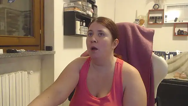 Snapshot of valerysexy chatting on 09-29-25, 10:47 valerysexy online show from 09-29-25, 10:47