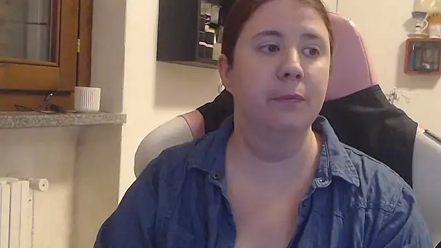 Snapshot of valerysexy chatting on 10-09-25, 08:29 valerysexy online show from 10-09-25, 08:29